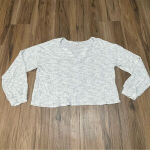 BKE Buckle Women’s Large Super Soft & Stretchy Crop Top Long Sleeve White & Gray